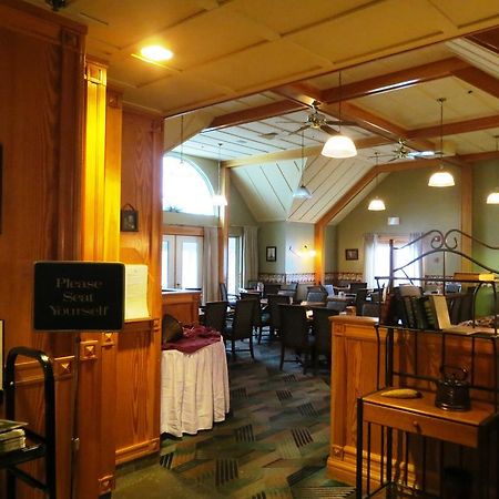 Riverside Resort And Conference Centre French Village Extérieur photo